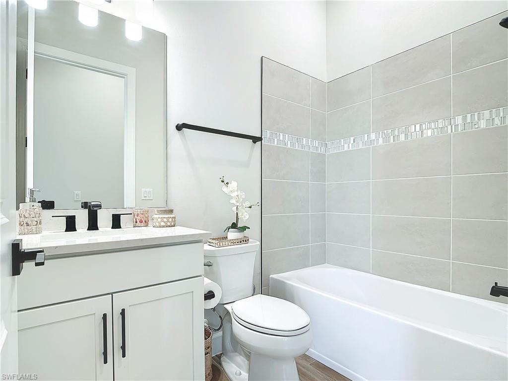 DEL WEBB OAK CREEK - Residential