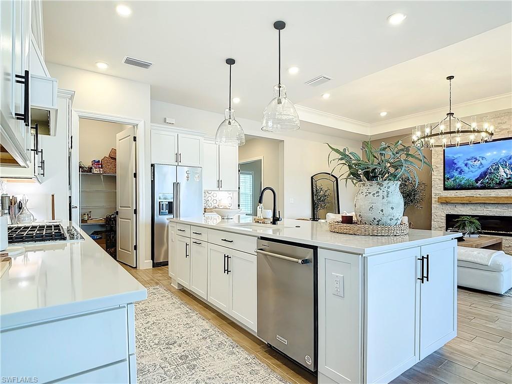 DEL WEBB OAK CREEK - Residential