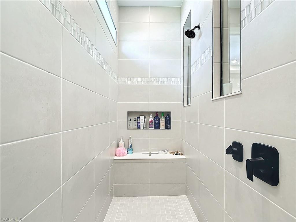 DEL WEBB OAK CREEK - Residential