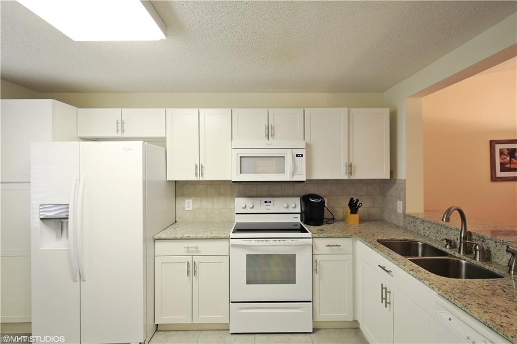 VILLAGES AT EMERALD LAKES - Residential