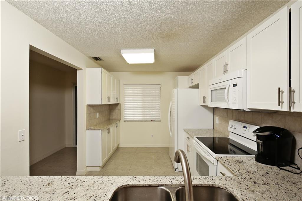 VILLAGES AT EMERALD LAKES - Residential