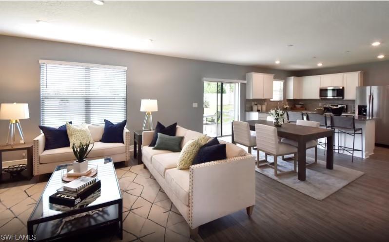 NORTHRIDGE - Residential