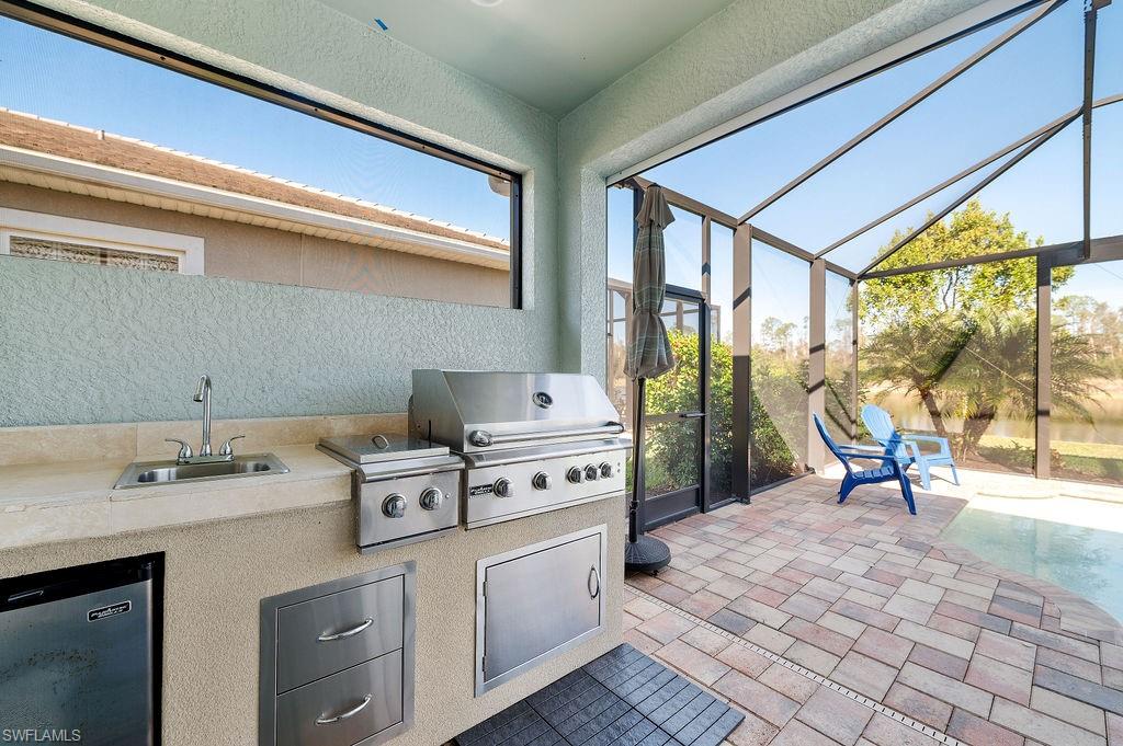 HALFMOON POINT - Residential