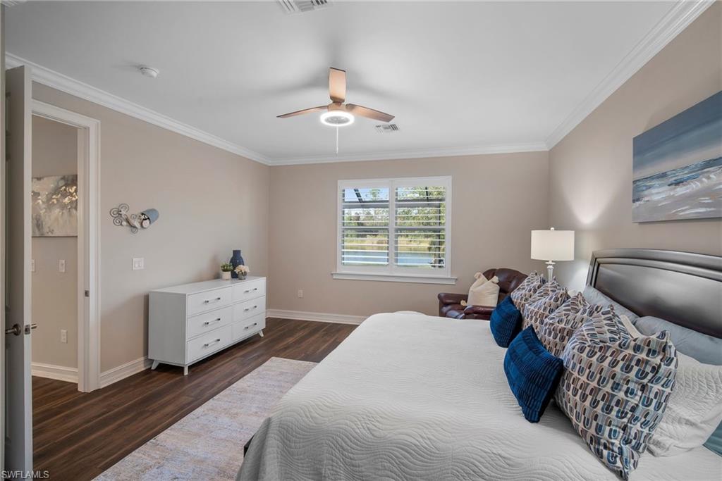 HALFMOON POINT - Residential