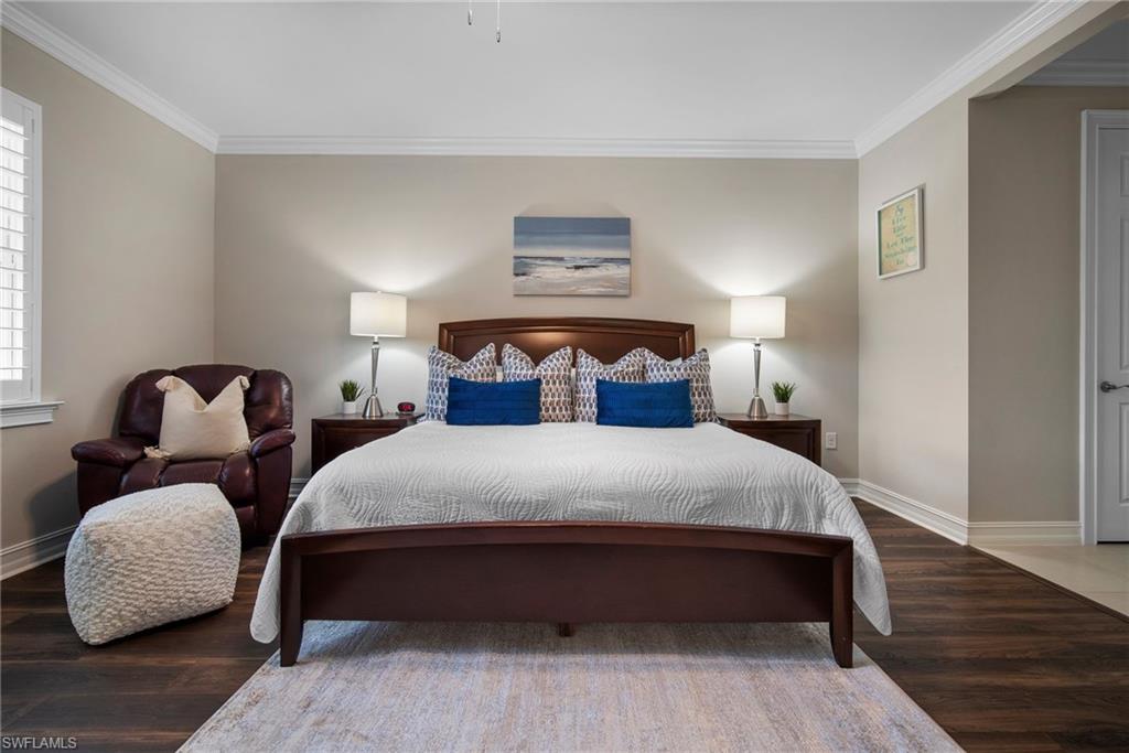 HALFMOON POINT - Residential