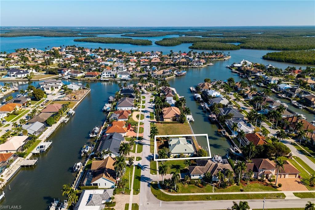 MARCO BEACH - Residential