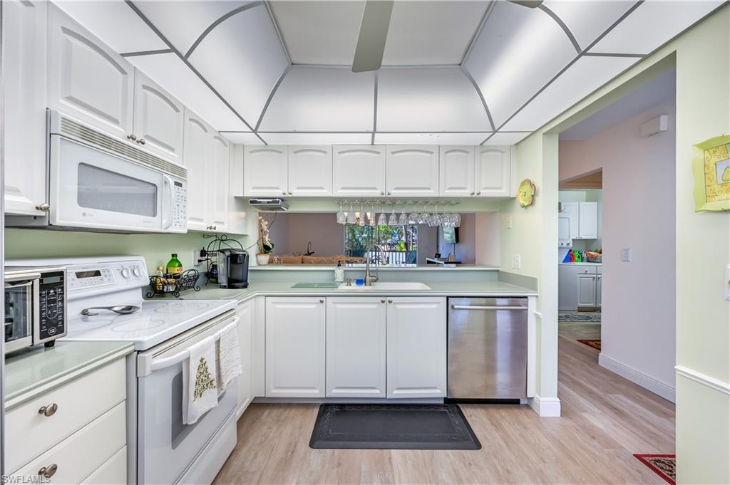 NAPLES SANDPIPER BAY CLUB - Residential