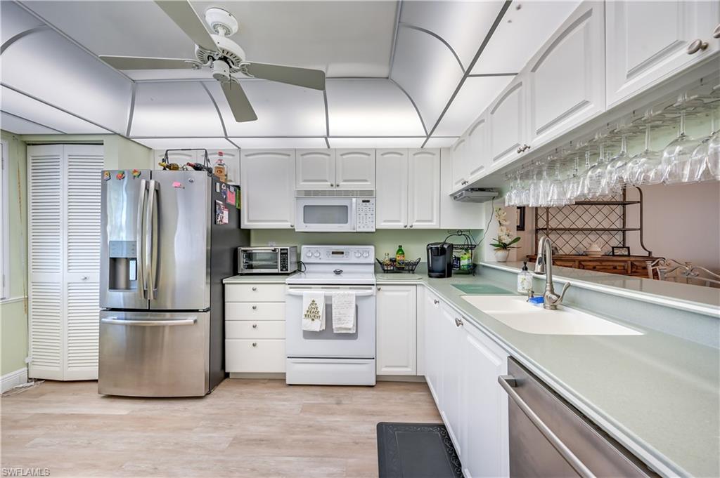 NAPLES SANDPIPER BAY CLUB - Residential