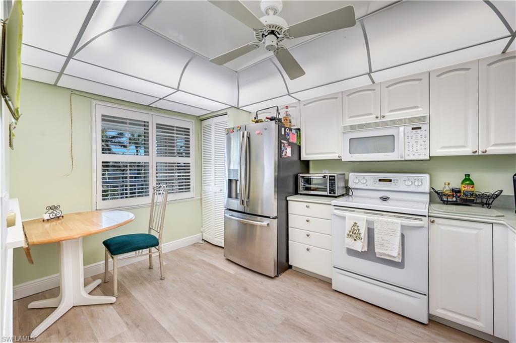 NAPLES SANDPIPER BAY CLUB - Residential