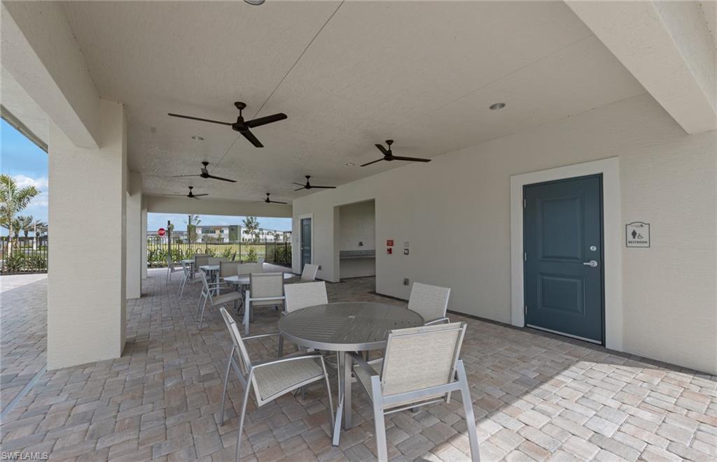 WHISPERING LAKES - Residential