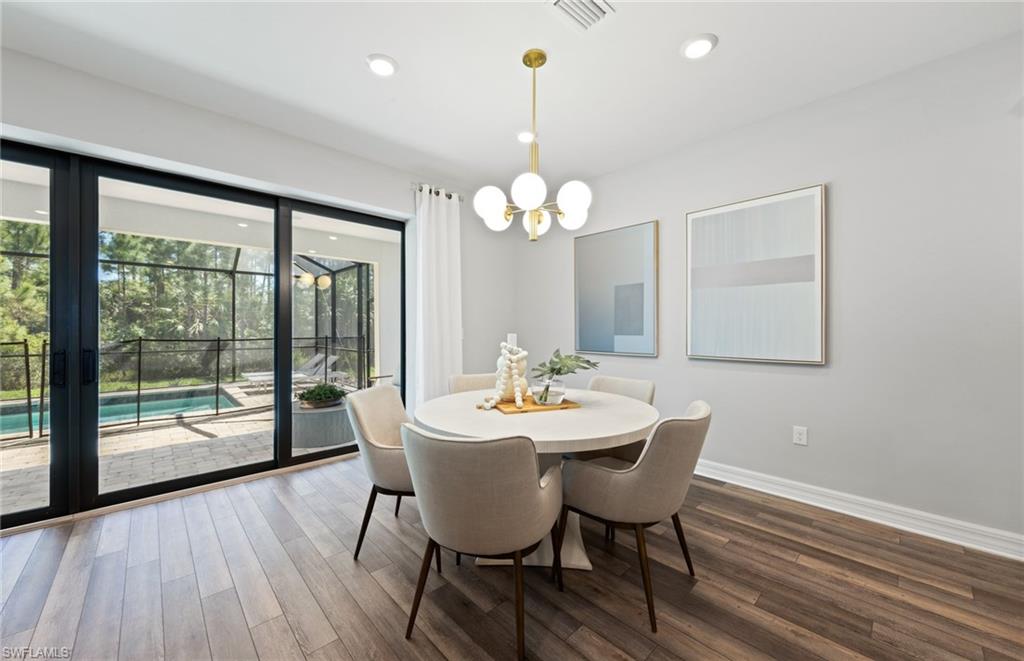 WHISPERING LAKES - Residential