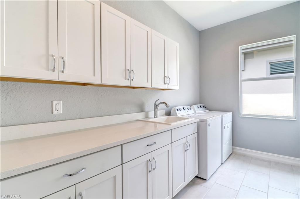 HIDDEN HARBOR - Residential