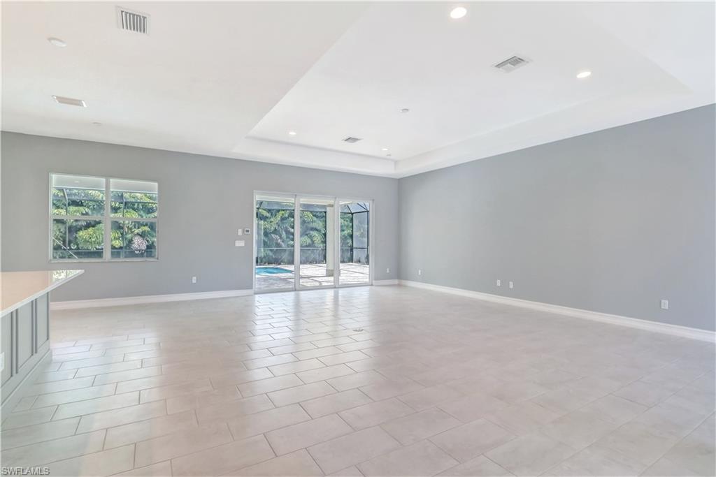 HIDDEN HARBOR - Residential