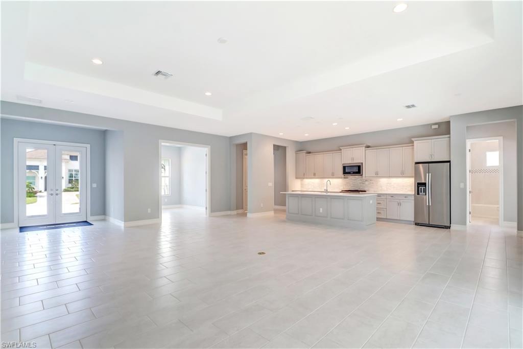 HIDDEN HARBOR - Residential