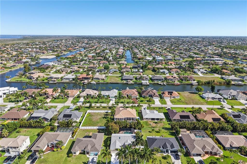 CAPE CORAL - Residential
