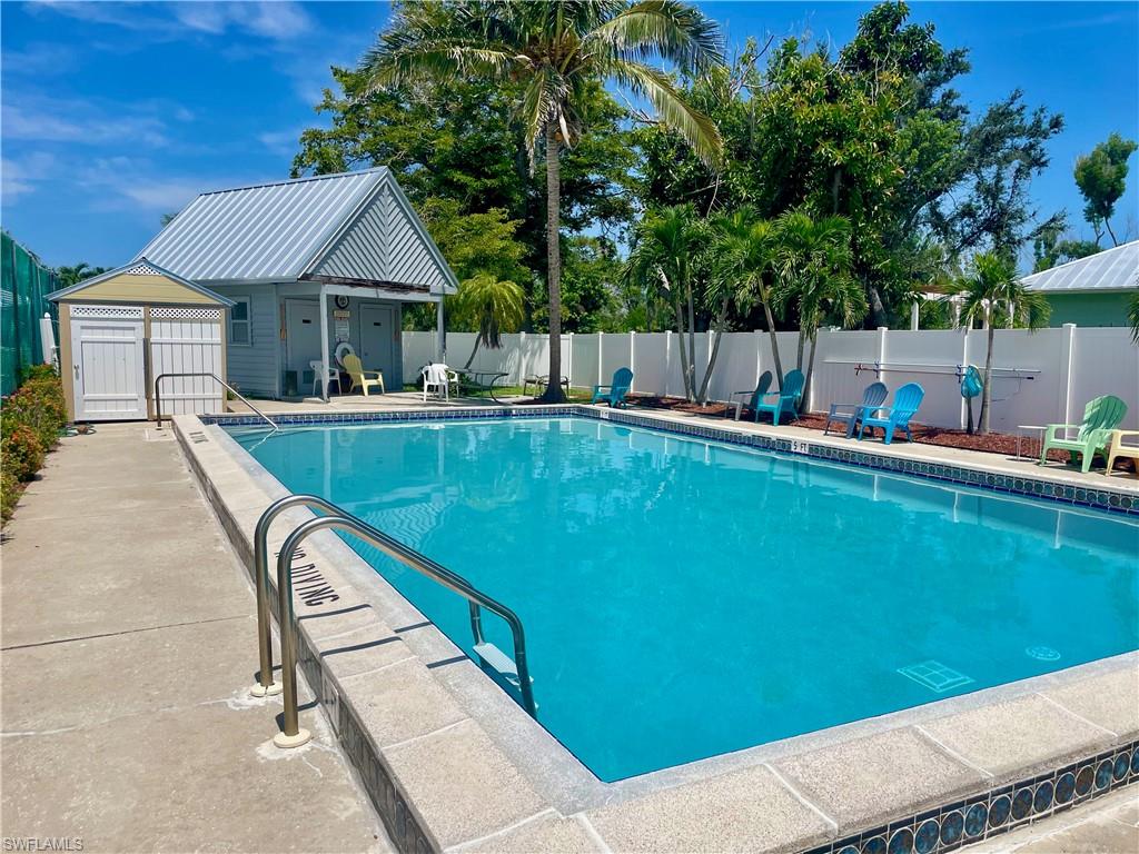 PINE ISLAND VILLAGE - Land