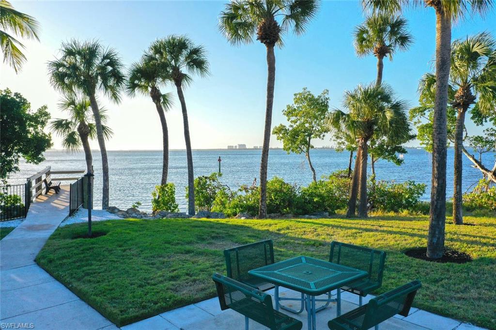 WATER'S EDGE - Residential