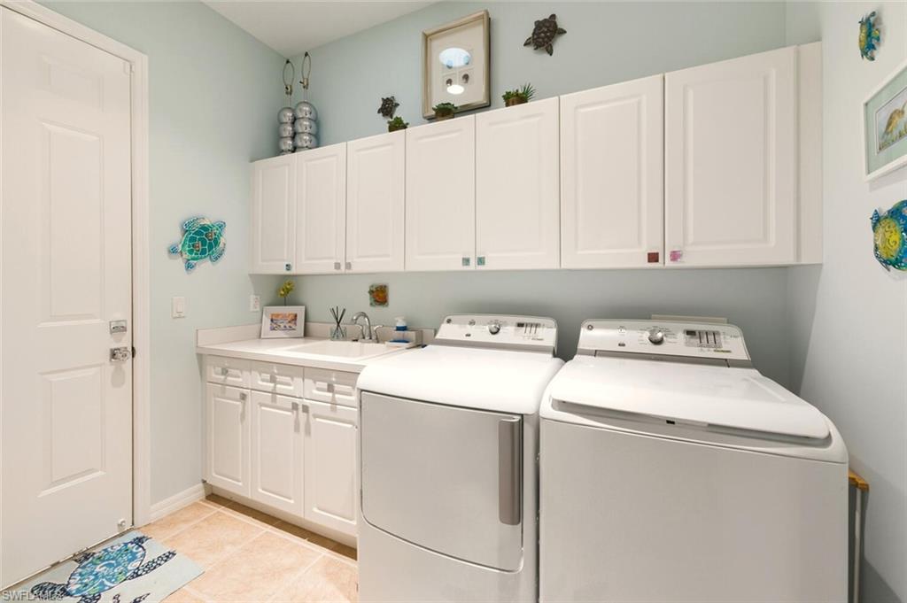 WATER'S EDGE - Residential