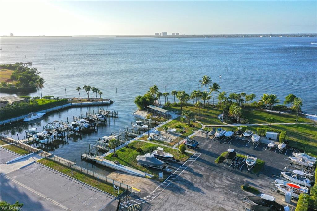 WATER'S EDGE - Residential