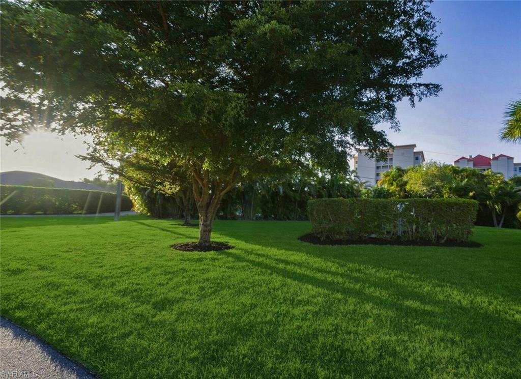 WATER'S EDGE - Residential