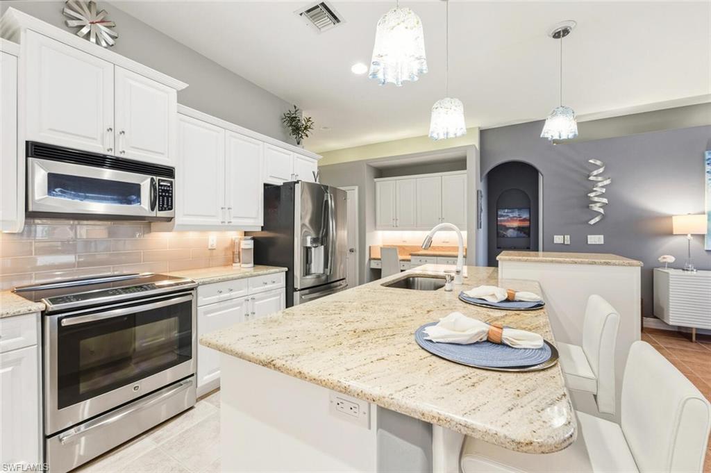 WATER'S EDGE - Residential