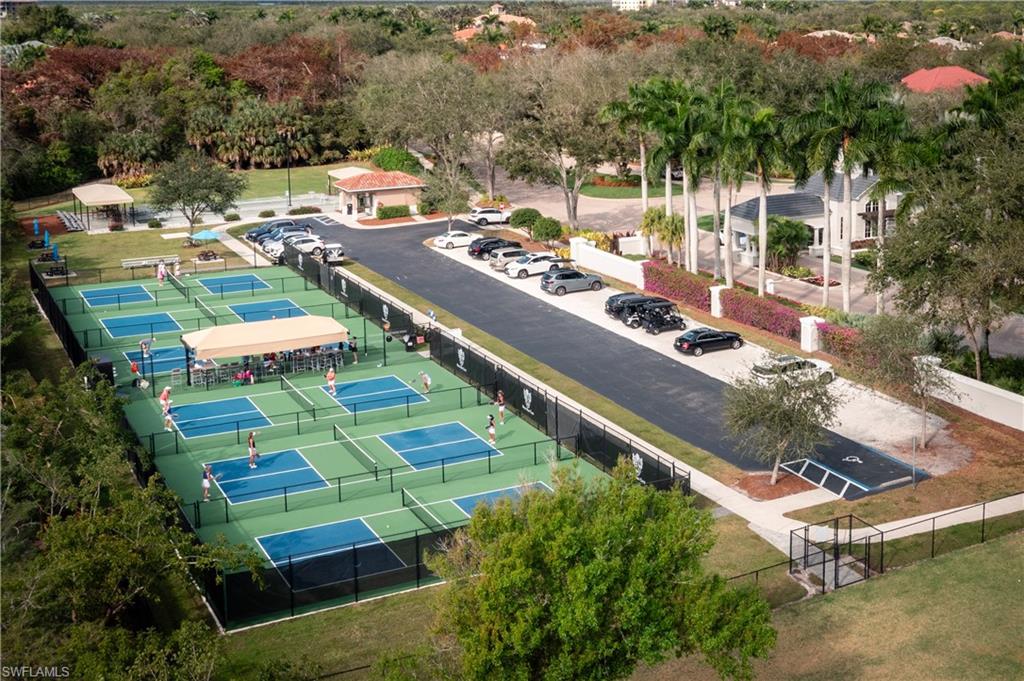 RIVERBROOKE - Residential