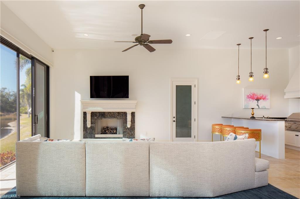 RIVERBROOKE - Residential