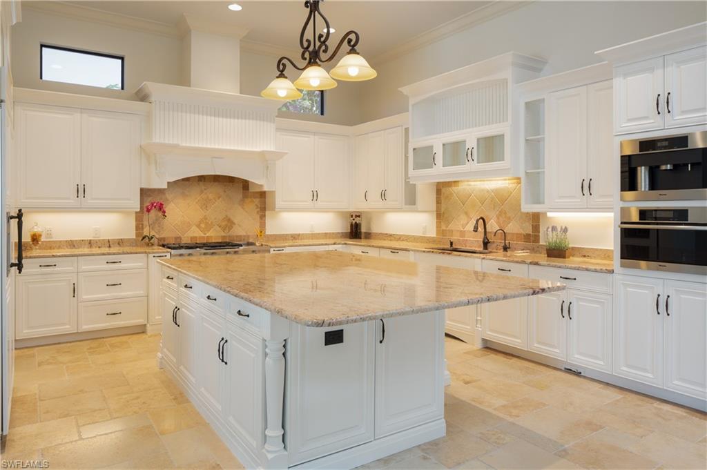 RIVERBROOKE - Residential