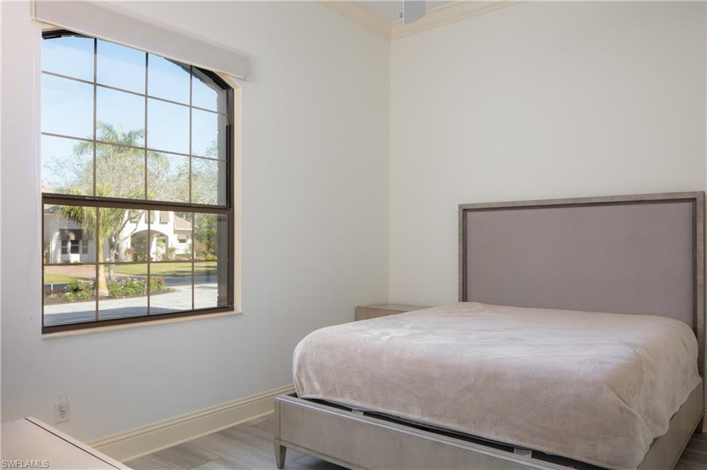 RIVERBROOKE - Residential