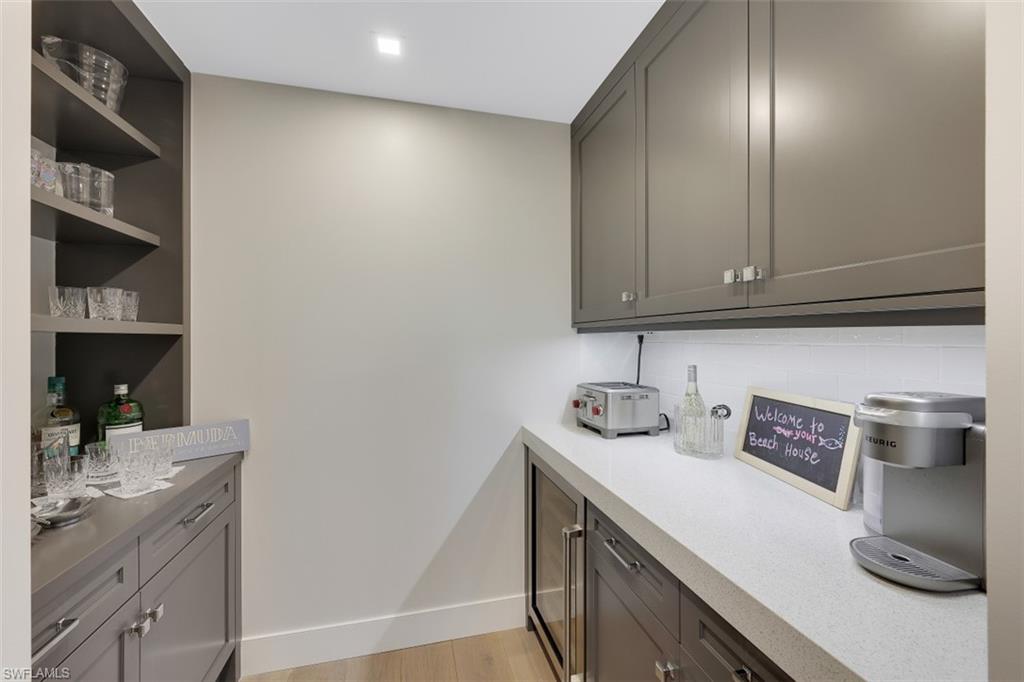 KALEA BAY TOWER 100 - Residential