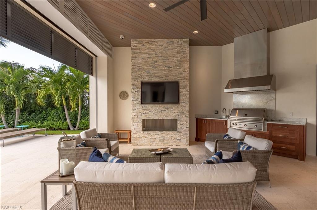 PARK SHORE - Residential