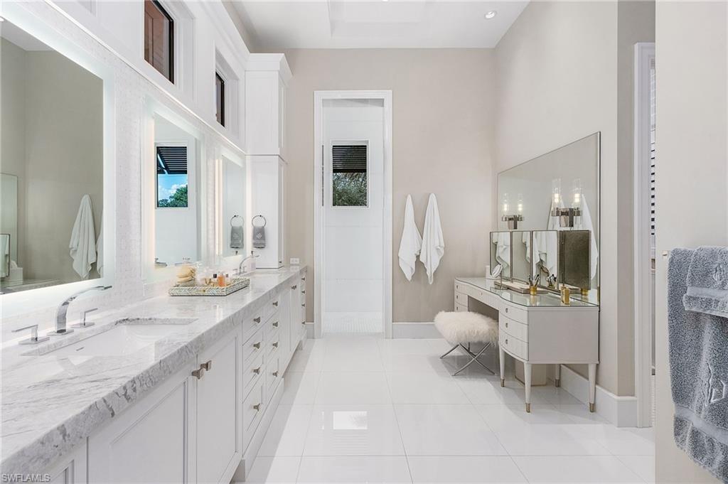 PARK SHORE - Residential