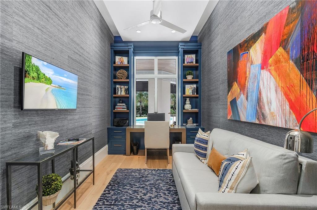 PARK SHORE - Residential