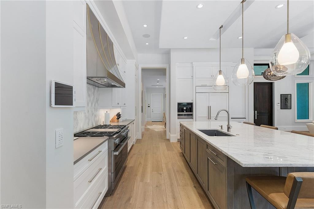 PARK SHORE - Residential