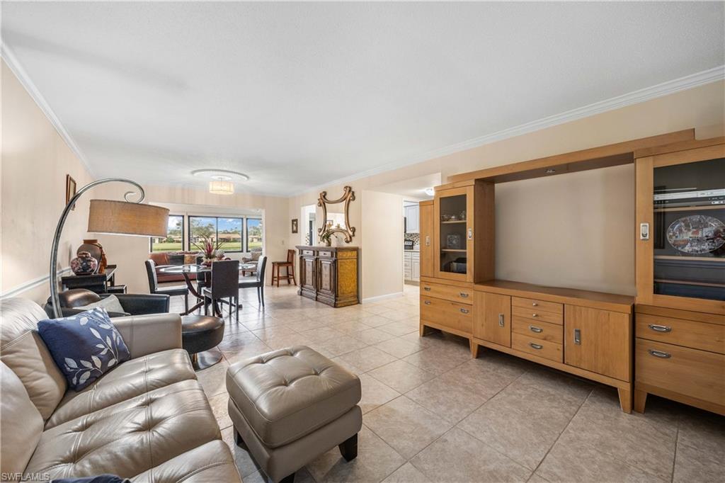 LAKEWOOD VILLAS - Residential