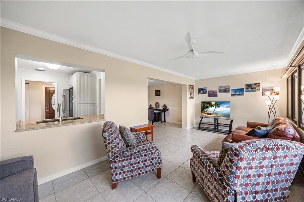 LAKEWOOD VILLAS - Residential