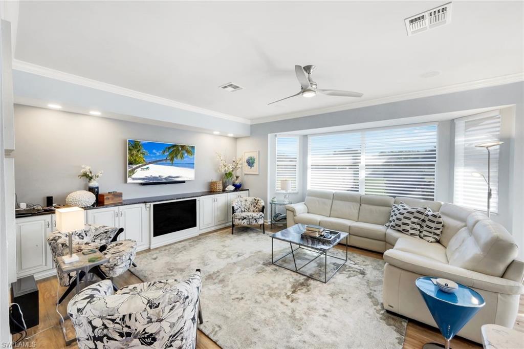 HIGHLAND WOODS - Residential