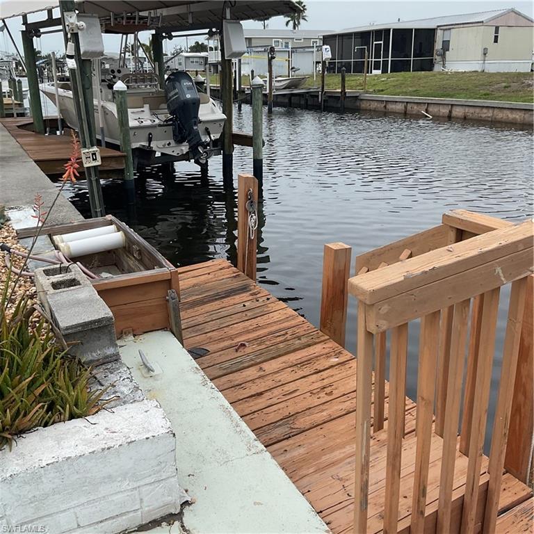 PINE ISLAND COVE - Land