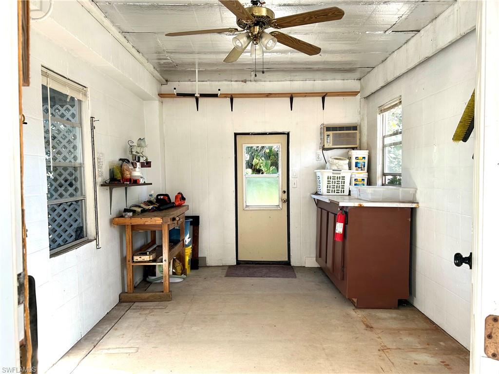 PALM TREE HARBORS - Residential