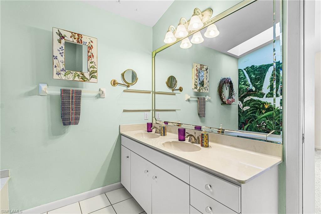 PALM TREE HARBORS - Residential