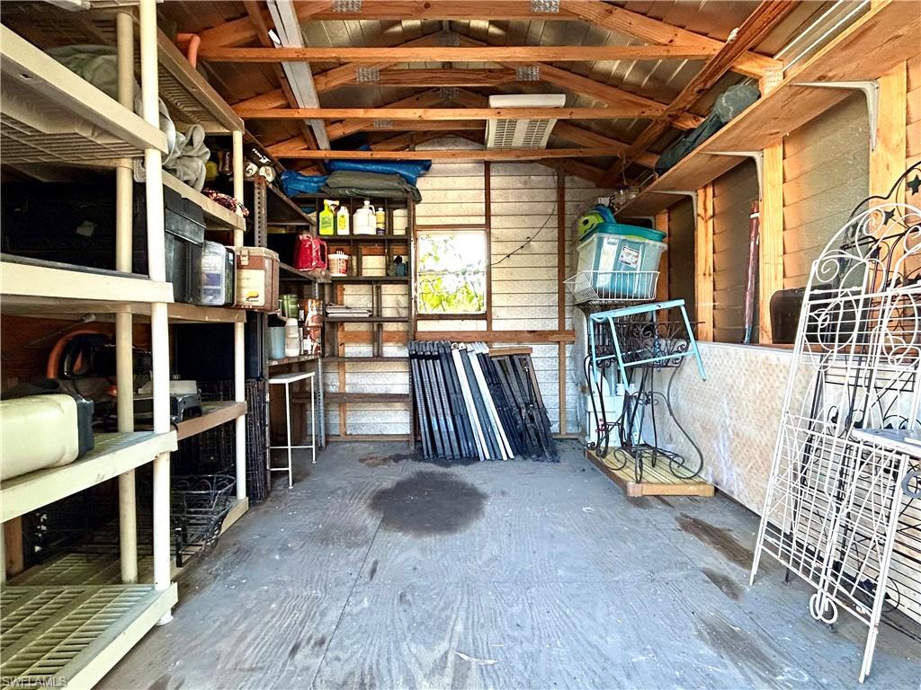 PALM TREE HARBORS - Residential