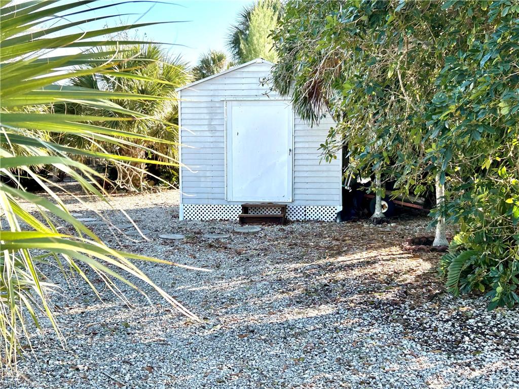 PALM TREE HARBORS - Residential