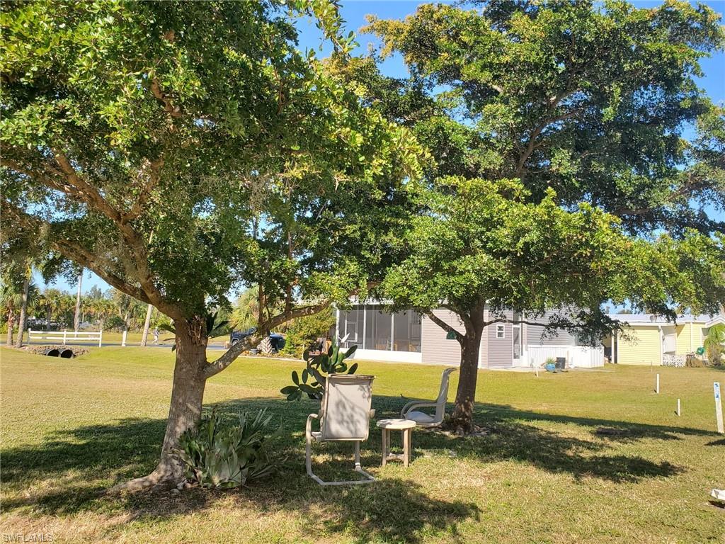 LAZY DAYS MOBILE VILLAGE - Residential