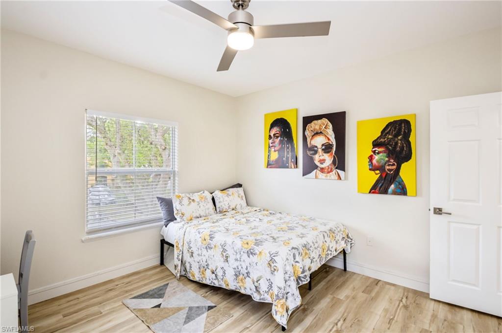 ROYAL GREENS - Residential