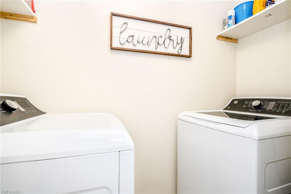 ROYAL GREENS - Residential