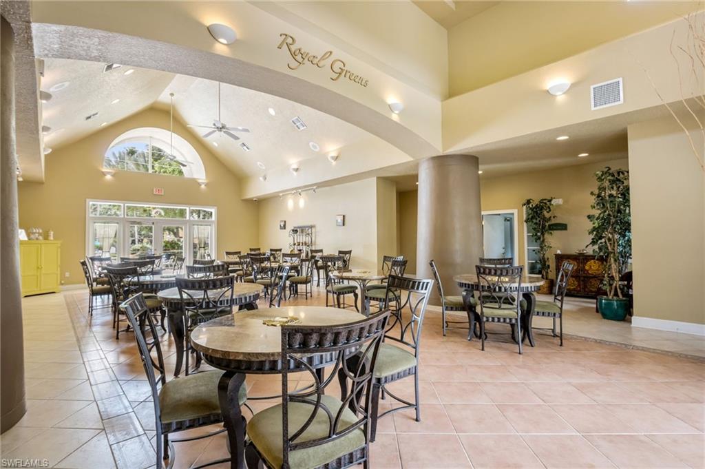 ROYAL GREENS - Residential