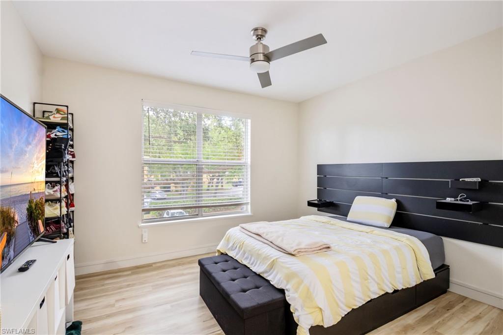 ROYAL GREENS - Residential