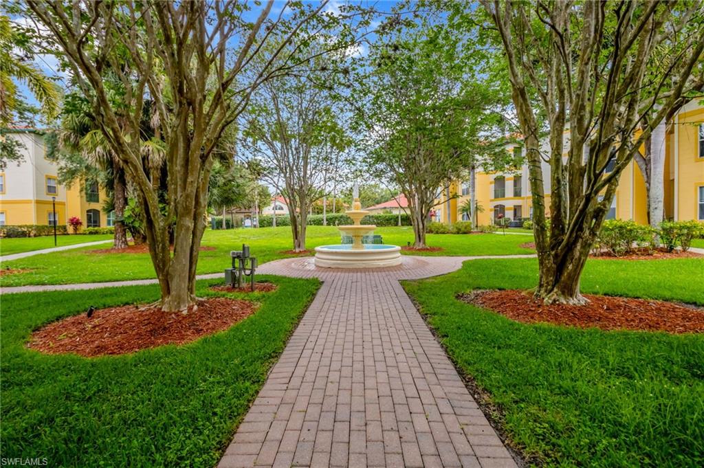 ROYAL GREENS - Residential