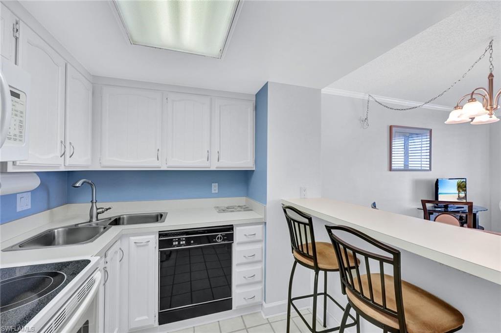 180 Seaview CT 1002