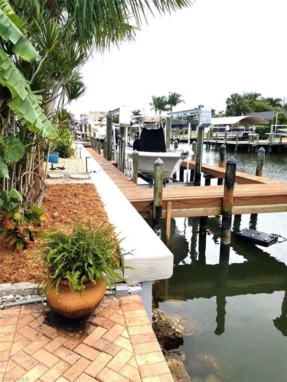 FAIRVIEW ISLES - Residential